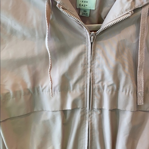 Jacket - Picture 2 of 3